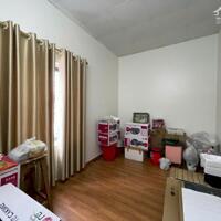 Bán nhà 98mx 3 tầng riêng độc lập ngõ 282 Đà Nẵng có gara. Giá rẻ