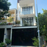 Bán Gấp Nhà Đẹp 3 Tầng 5X18M, Giá Bán 12 Tỷ Mặt Tiền Đường Số Phạm Hữu Lầu - Quận 7