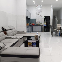 Cho Thuê Nhà Mới Xây Phú Tân -Thủ Dầu Một -Bình Dương Nhà Full Nội Thất
Giá Thuê : 15 Triệu/Tháng