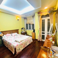 Nhà Đẹp Mễ Trì Thượng. Full Nội Thất. Gần Ôtô, Sát Phố. Vị Trí Đẹp, Ở Ngay