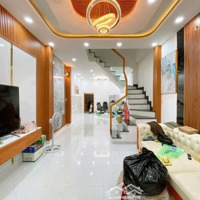 Vợ Chồng Chú Hai Về Quê Ở Cần Bán Nhà Thạch Thị Thanh-Q1, Gần Công Viên Lê Văn Tám. 70,5M2