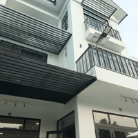 Bán Biệt Thự Gia Hòa, Phước Long B, Quận 9, Tp.hcm.diện Tích192M2. Giá Siêu Hời Cho Gia Chủ Mới.