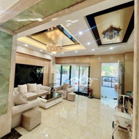 Bán Bt Tp Giao Lưu, 10M Ra Mặt Hồ,Diện Tích189 M2, Ở, Kinh Doanh, Đang Cho Thuê 90 Triệu/ Tháng.