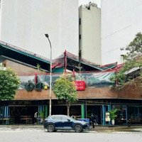 Cho Thuê Biệt Thự Sân Vườn Phố Ngô Thì Nhậm, Hai Bà Trưng,Diện Tích300M2 X 3 Tầng,Mặt Tiền15M, Giá Hợp Lý