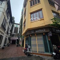 Cho Thuê Biệt Thự Sân Vườn Phố Ngô Thì Nhậm, Hai Bà Trưng,Diện Tích300M2 X 3 Tầng,Mặt Tiền15M, Giá Hợp Lý