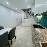 Bán nhà vị trí đẹp Phố Trạm Tư Đình 30m2 mt 3.5m 6 tầng chỉ hơn 5 tỷ ngõ ô tô ở sướng