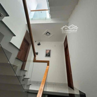 Nhà 4 Tầng, Siêu Đẹp, Chắc Chắn Trung Tâm Hải Châu. Giá Chỉ Nhỉnh 8 Tỷ.
