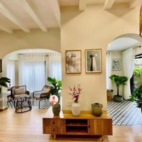 Biệt Thự Sân Vườn - Nội Thất Cao Cấp - Ngay Suối Tiên - 230M2 Ngang 8.2M - Không Tìm Thấy Căn Thứ 2