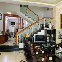 Bán Gấp Nhà Đẹp Mặt Tiền Trung Tâm Thành Phố Giá Tốt