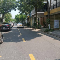 Bán Nhà C4 Đường Thanh Thủy,Diện Tích96M2 Ngang 6M14 Nở Hậu 6M2 Khu Cán Bộ. Gía 7,99 Tỷ. Liên Hệ: 0942992361