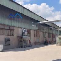 BÁN XƯỞNG Tân Uyên Bình Dương  Dt 23300 m2 giá 180 tỷ