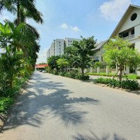 Gọi Là Mua Được: 400M2 Trục Chính Kđt, Đông Nam. Bán Nhanh, Bán Gấp. Lh Hoàng Đạo 098.299.6565