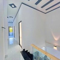 BÁN NHÀ NGỘP MẶT TIỀN KINH DOANH BUÔN BÁN NGAY ĐƯỜNG ĐỒNG KHỞI,SỔ HỒNG THỔ CƯ