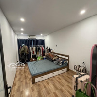 Nhà Cự Khối Xuân Khôi Long Biên.diện Tích32 M2 3 Tầng. Ô Tô. 3.2 Tỷ