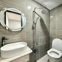 Bán Nhà 1 trệt 1 lầu nội thất cao cấp - đường huỳnh bá chánh - Giá 1 tỷ 390 !