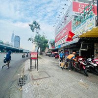 Cho Thuê Nhà Trệt Trống Suốt Nằm Ngay Ngã Tư Hàng Xanh Lề Đường 8M