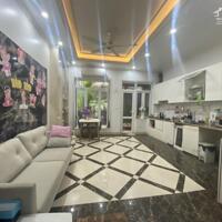 Cho thuê nhà khu A Geleximco, 80m2, 4 tầng, giá tốt làm văn phòng, trung tâm