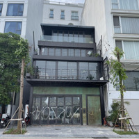 Cho Thuê Nhà Mặt Phố Trích Sài, 300M2 X 2T, Mt16M, Thông Sàn, View Hồ Tây Lộng Gió, Giá Bán 120 Triệu.