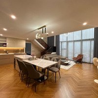 Lễ Tân Toà Nhà Cho Thuê Căn Hộ 1Pn- 2 Phòng Ngủpentstudio 76M2-90M2-181M2 Giá Bán 15 Triệu Full Đồ View Sông Hồ Cầu