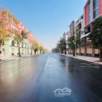 Vốn Ban Đầu Chỉ Cần Từ 3.9 Tỷ/Căn Shophoues Đường 25M, Nhà 5 Tầng Tại Vin3