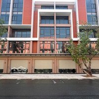Vốn Ban Đầu Chỉ Cần Từ 3.9 Tỷ/Căn Shophoues Đường 25M, Nhà 5 Tầng Tại Vin3