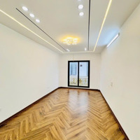 Bán Nhà Riêng Tại Đường Bát Khối, 35M2, 5 Phòng Ngủ 5 Vệ Sinhchất Lượng