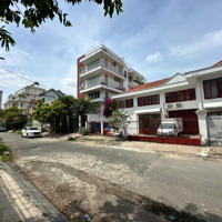 Bán Biệt Thự Giá Siêu Rẻ Tại Trần Não Quận 2Diện Tích20X31M 3 Lầu Diện Tích: 611M2 Đơn Giá Hơn 130 Tr/M2