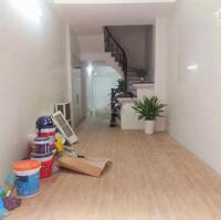Cho thuê nhà ngõ ô tô 230 Phố Trịnh Đình Cửu 5 tầng, 44m2, 6 ngủ, 4 WC, 18 triệu