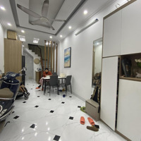 Chính Chủ Cần Bán Nhà Mậu Lương Ở Ngay - Kinh Doanh Nhỏ - Ngõ Thôngdiện Tích34M 5 Tầng Liên Hệ: 0979955155