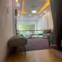Cho thuê nhà 6 tầng Bồ Đề, Long Biên. 45m. Giá: 13 triệu/tháng. Lh: 096.787.3362