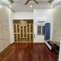 Cho Thuê Nhà Phố Mới - Đẹp, Nội Thất Cao Cấp. Nhà Nằm Trong Khu Phố An Ninh Cực Tốt Sau Ubnd Phường