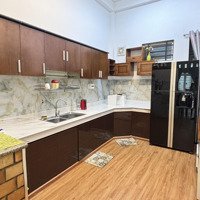 Cho Thuê Biệt Thự 4 Phòng Ngủ 4 Vệ Sinhtrên 290M2 Tại Lê Văn Sỹ, Tân Bình, 39 Triệu Vnd