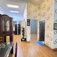Cho Thuê Biệt Thự 4 Phòng Ngủ 4 Vệ Sinhtrên 290M2 Tại Lê Văn Sỹ, Tân Bình, 39 Triệu Vnd