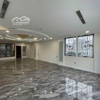 Toà Nhà Thiết Kế 10 Tầng Thông Sàn, Có Hầm Công Năng Làm Văn Phòng Công Ty.
