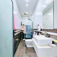 Sang gấp căn nhà tại Bùi Tư Toàn, An Lạc, Bình Tân. Giá ngộp 4,1 tỷ, KC: 5PN + 4WC, sổ đẹp