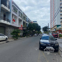 Bán Nhà 3 Tầng Mặt Tiền Trịnh Hoài Đức ( Đất 88.2 M2 , Ngang 4.9M) Giá Bán 6.8 Tỷ . Cách Biển 800M