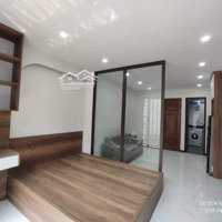 Bán Gấp Nhà Thịnh Quang 70M 7 Tgmặt Tiền4,5M Chỉ 15 Tỷ Thang Máy Full Nội Thất Ô Tô 1 Tỷ/Năm.