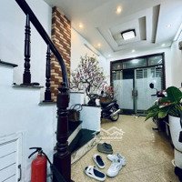 Bán Nhà Ngõ 225 Phố Quan Hoa, Cầu Giấy, Hà Nội. Diện Tích 35M2. Giá Bán 8,2 Tỷ Vnd. Ô Tô Đỗ Cửa !!!
