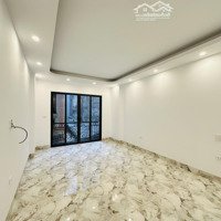 Cực Hiếm Trung Tâm Đống Đa 40M*7 Tầng Thang Máy*3.8Mmt - Gần Phố - Ngõ Thông - Nhà Mới - Nhỉnh 8 Tỷ