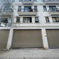 Bán Shophouse Kinh Doanh 31 Ha Trung Tâm Gia Lâm - Giá 1X Tỷ 5 Tầng Hoàn Thiện Thang Máy
