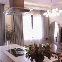 Siêu Đẳng Cấp Căn Hộ Cực Đẹp Ngay Phố Trung Kính Mạc Thái Tổ Nhỉnh 5 Tỷ Thôi