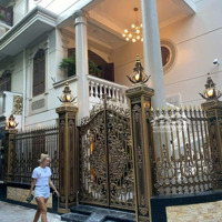 Nhà Đẹp Phố Xuân Diệu _5T _39,8Ty _ Lô Góc _ Kinh Doanh _ O To Qua Nhà _ Gần Hồ _Ở Cực Víp
