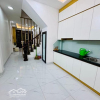 Bán Nhà Nam Dư 36M 4 Tầng Full Đồ Giá 5.X Tỷ