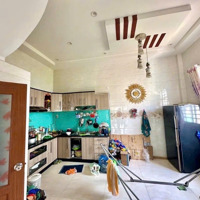 Bán Nhà 4 Tầng 4 Phòng Ngủ 4 Vệ Sinh 50M2 - Hẻm Oto Ngay Trường Vinatex Phạm Văn Đồng, Linh Đông - Giá 4,X Tỷ