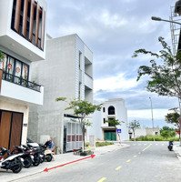 Bán Nhanh Lô Đất Đường B5 Khu Đô Thị Vcn Phước Long 2 Giá Bán 4.5 Tỷ, Lô Sạch Đẹp Không Hố Ga, Tụ Điện.