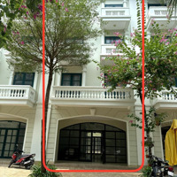 Waterfront Luxury Hotels Biểu Tượng Nghỉ Dưỡng Đẳng Cấp Tại Phú Quốc
