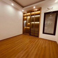 Hoa Lâm - Việt Hưng. Mặt Ngõ To Như Phố, Ở Kết Hợp Kinh Doanh Đa Nghềdiện Tích83M - 5 Tầng - Thang M