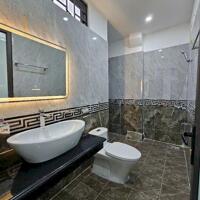 Bán gấp nhà -ÔTÔ 120 Dương Văn Bé. Hai Bà Trưng. DT 38m 4,5T MT 4,5m giá nhỉnh 8, tỷ 0947913839