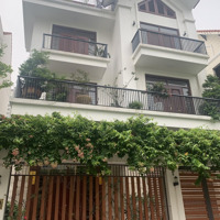 Bán Nhà Khu Nội Bộ Sang Trọng Ba Tháng Hai - Quận 10 - (6X12M) - 4 Tầng - Hđt: 100 Triệu/Th - 25 Tỷ