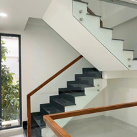Phường Bến Thành Hiếm Bán - Nhà Mới - 36,46 M2 - 4 Tầng. Chỉ 8,3 Tỷ